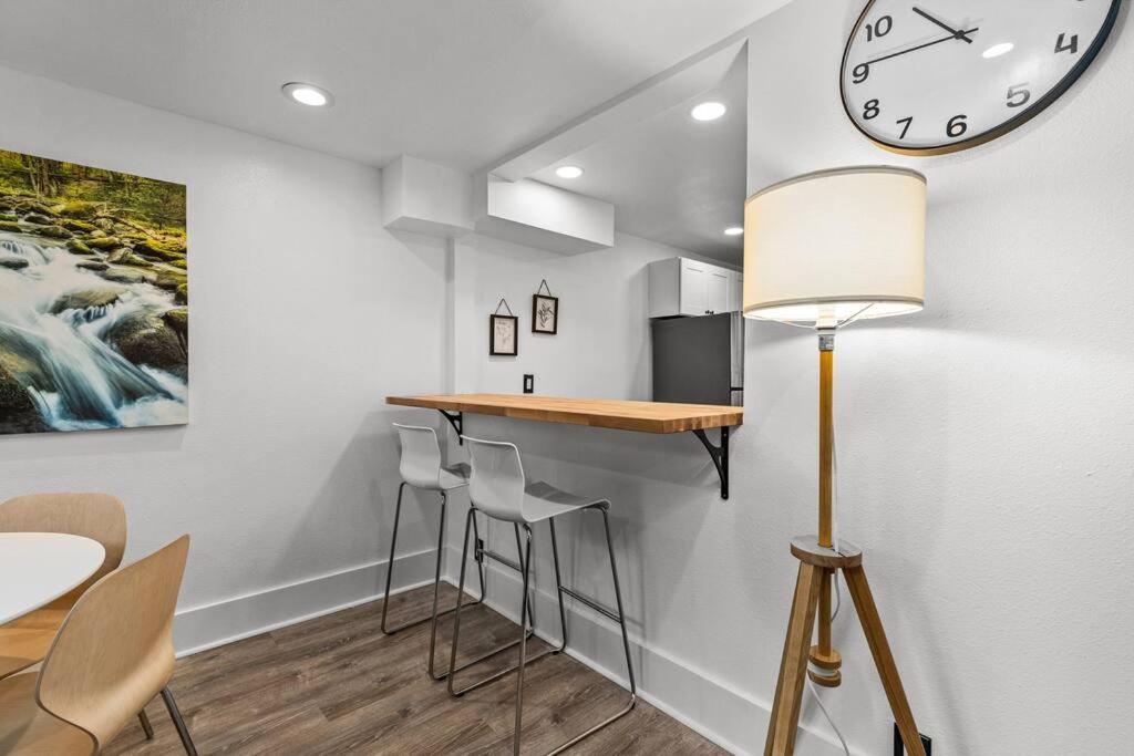 Pacific Nw Gem W/Hot-Tub 15 Minutes Airport. Apartment Auburn Bagian luar foto