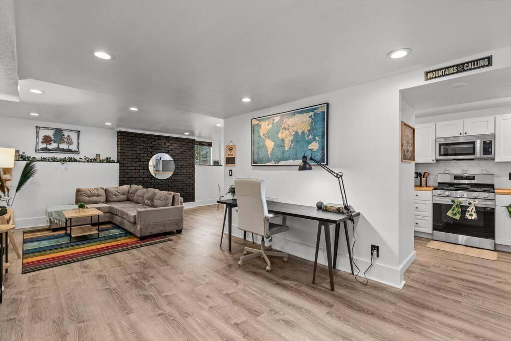Pacific Nw Gem W/Hot-Tub 15 Minutes Airport. Apartment Auburn Bagian luar foto